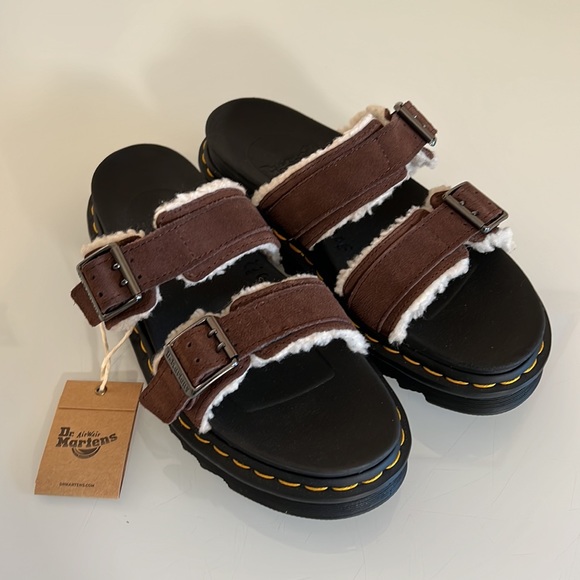 DR. MARTENS | Brown fur lined couture platform spring summer “Myles” sandal flat - Picture 5 of 16